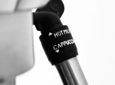 Panarello de la De'Longhi Dedica
