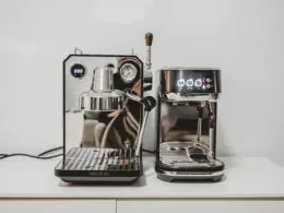 Imagen de las cafeteras Baristeo Intima y Bambino Plus