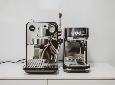 Imagen de las cafeteras Baristeo Intima y Bambino Plus